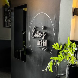 Evie's Bar & Grill Timaru Signage