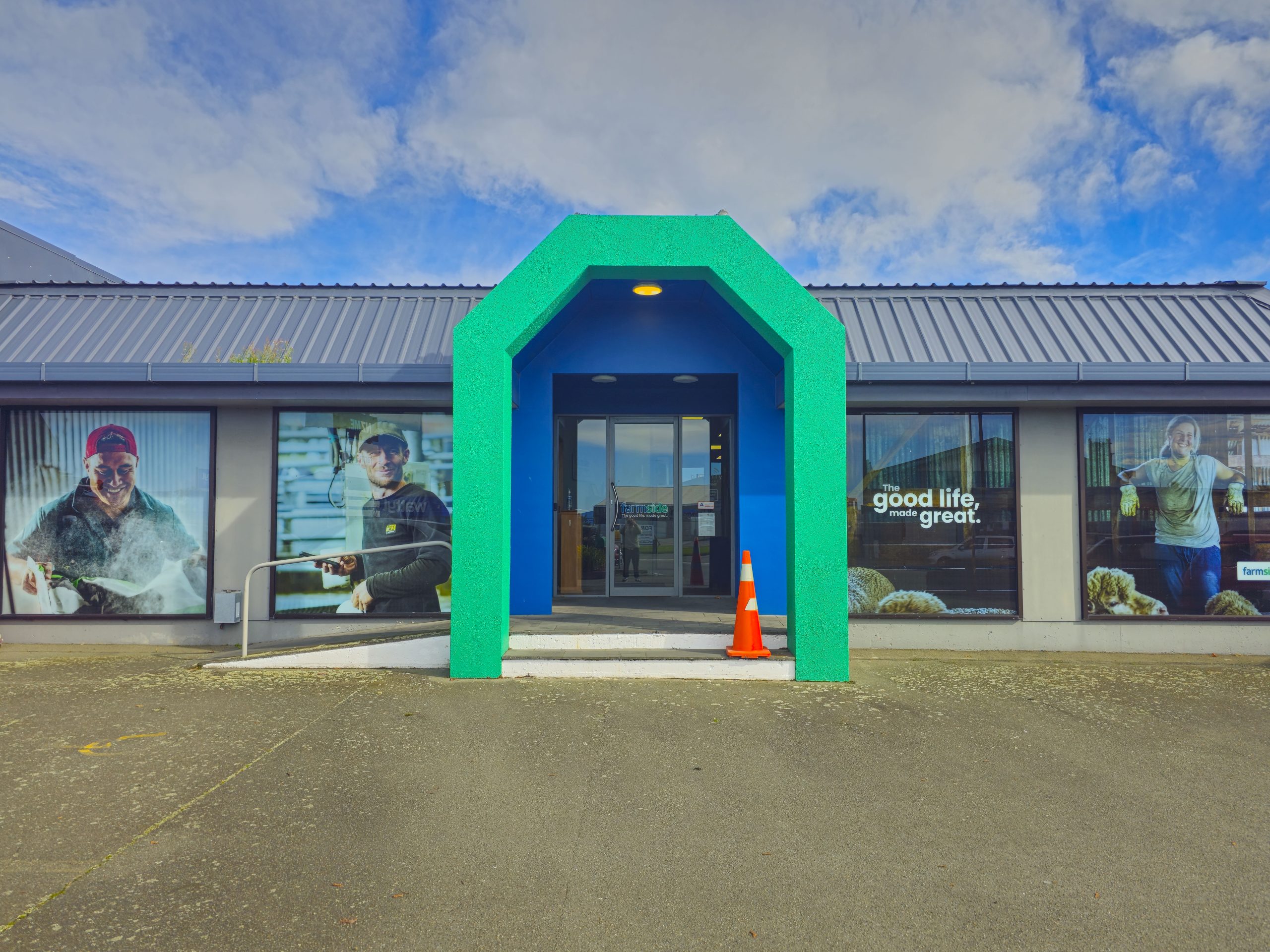 Branded Kiwi completed the Farmside Timaru signage installation, including exterior parking signs, reception signage, custom window wraps, and privacy frosting for a professional building finish.