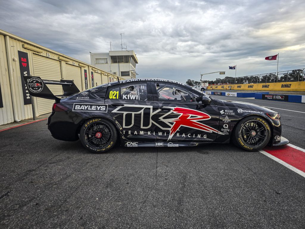 Side view of Team Kiwi Racing car wrap for Bathurst 1000 by Branded Kiwi Timaru